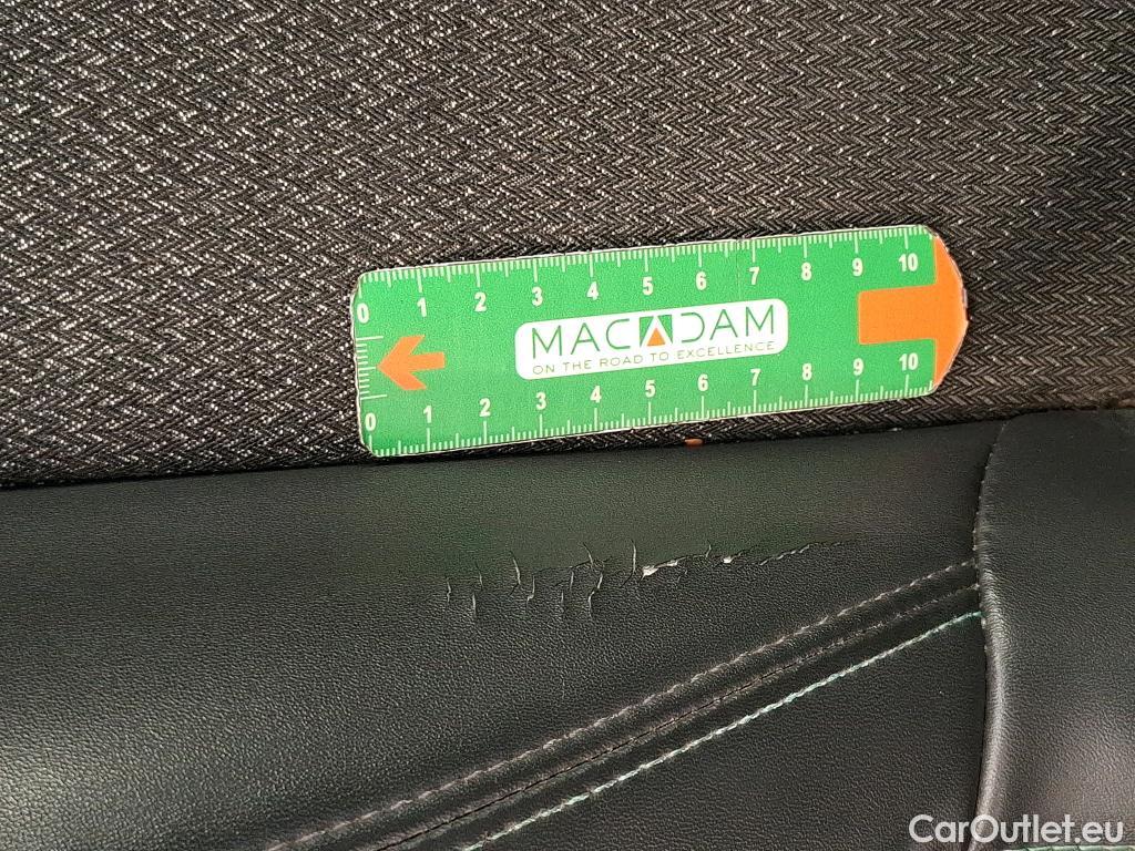  Peugeot  308 PEUGEOT  SW  2021  5P  Break BlueHDi 130 EAT8 ALLURE PACK #38