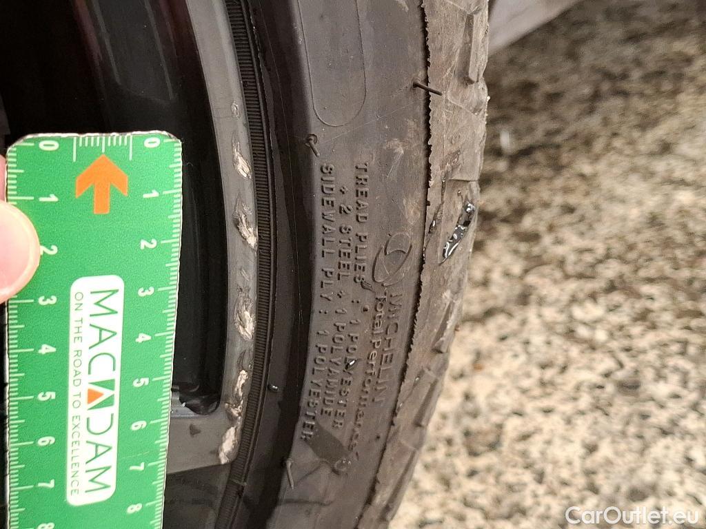  Peugeot  308 PEUGEOT  SW / 2021 / 5P / Break BlueHDi 130 EAT 8 GT #3