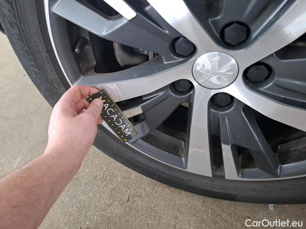  Peugeot  3008  II Allure Pack 1.5 HDi 130CV BVA8 E6d #50