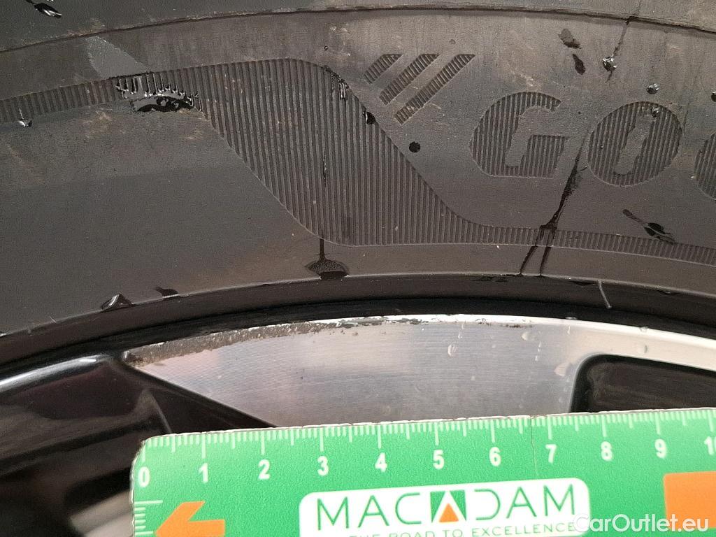  Peugeot  308 PEUGEOT  SW  2021  5P  Break BlueHDi 130 EAT8 ALLURE PACK #52