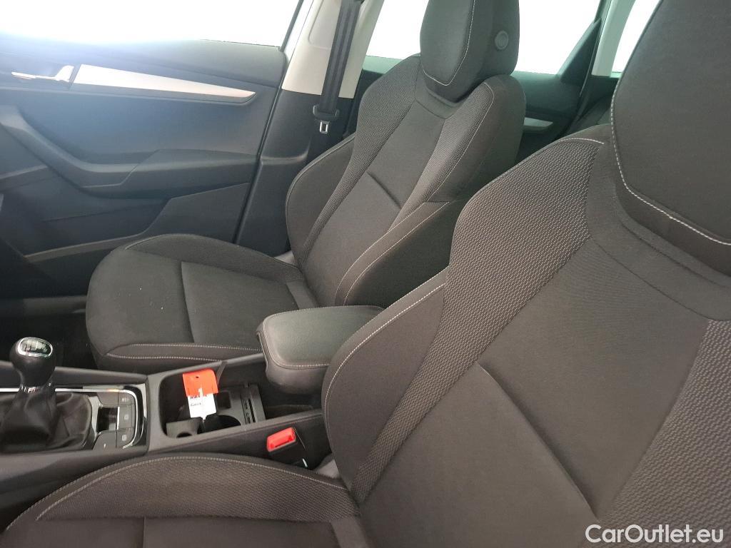  Skoda  Karoq SKODA  / 2017 / 5P / SUV 2.0 TDI 116ch Business #33