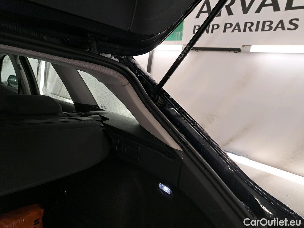  Seat  Leon SEAT  Sportstourer / 2020 / 5P / Break 2.0 TDI 150 DSG S&S Style Business #13