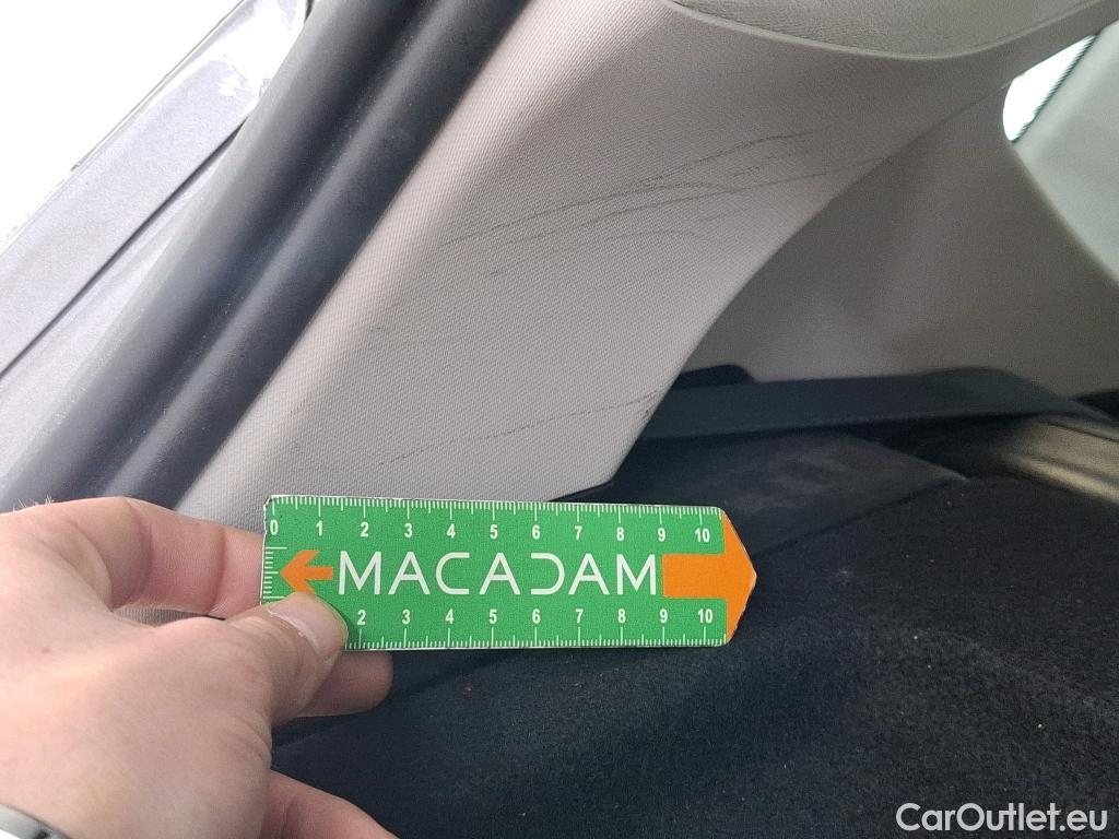  Renault  Captur RENAULT  / 2019 / 5P / SUV Business TCe 140 EDC FAP -21 #23