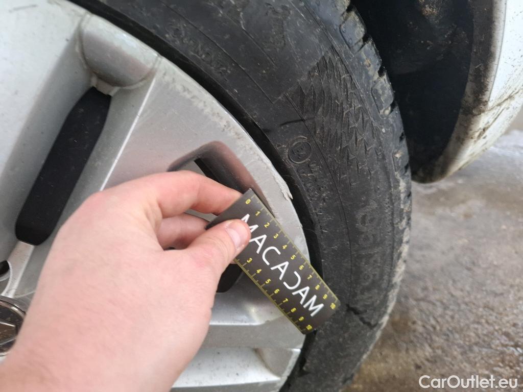  Renault  Clio  IV Business 0.9 TCe 90CV BVM5 E6 #34