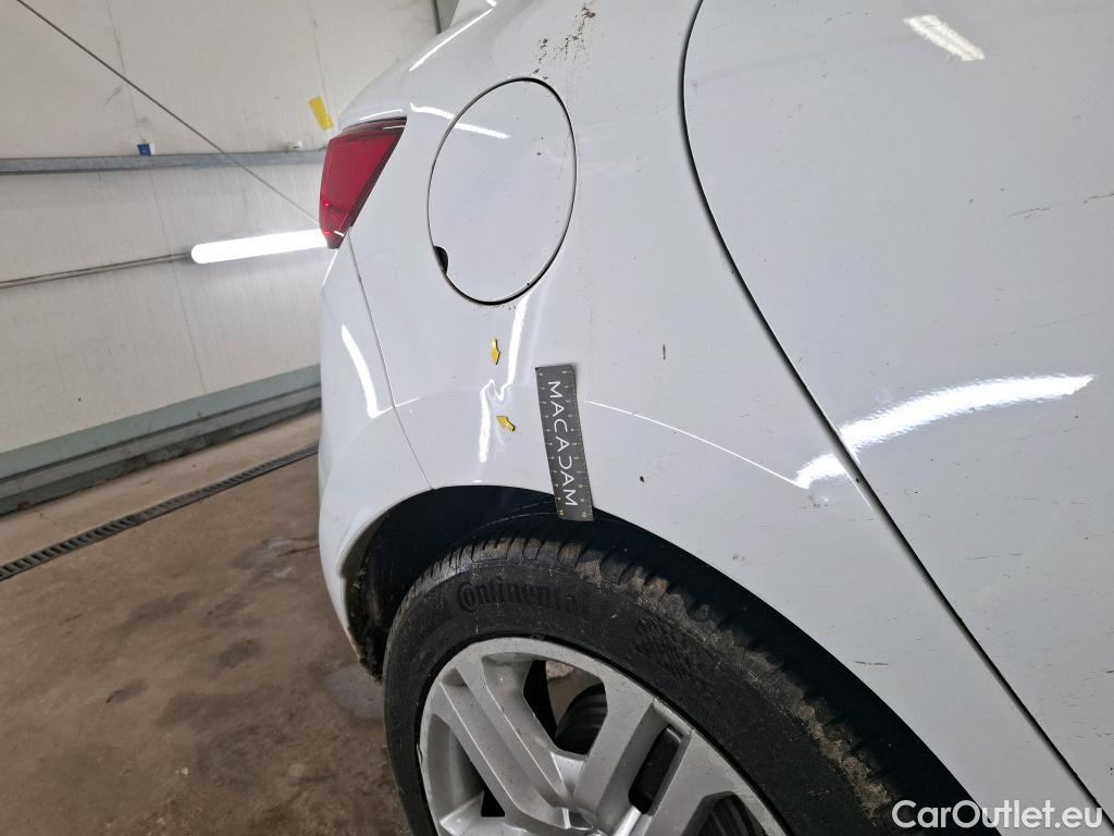  Renault  Clio  IV Business 0.9 TCe 90CV BVM5 E6 #21