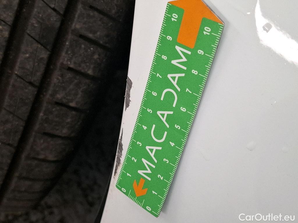  Renault  Clio  IV Zen 1.5 dCi 90CV BVM5 E5 #42