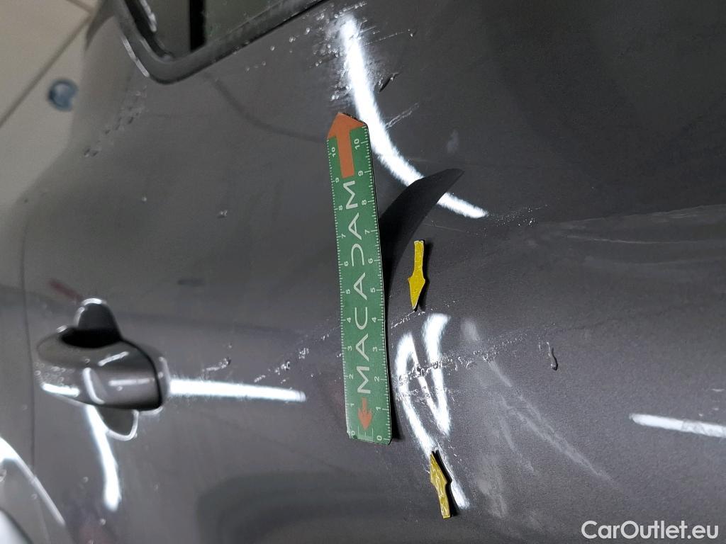  Renault  Captur RENAULT  / 2019 / 5P / SUV Business TCe 140 EDC FAP -21 #8