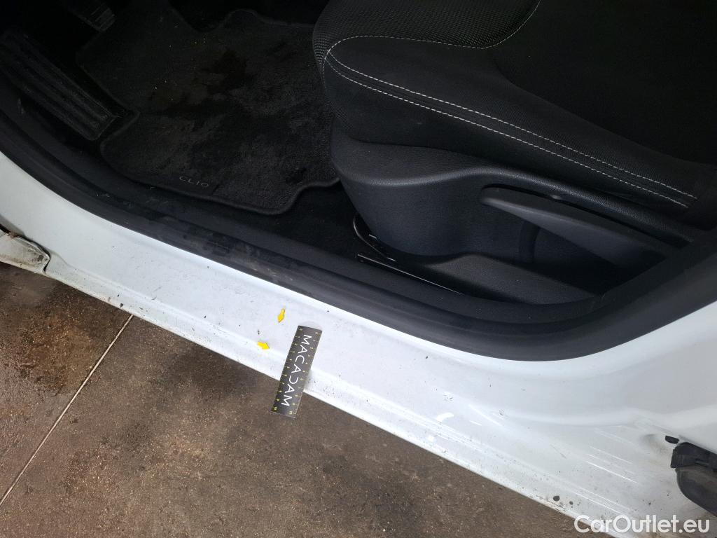  Renault  Clio  IV Business 0.9 TCe 90CV BVM5 E6 #15