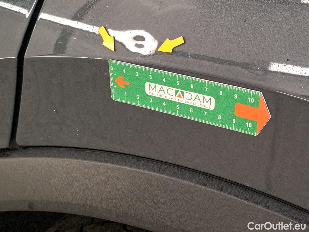  Volkswagen  Tiguan VOLKSWAGEN  / 2020 / 5P / SUV 2.0 TDI 150 DSG7 R-Line #7