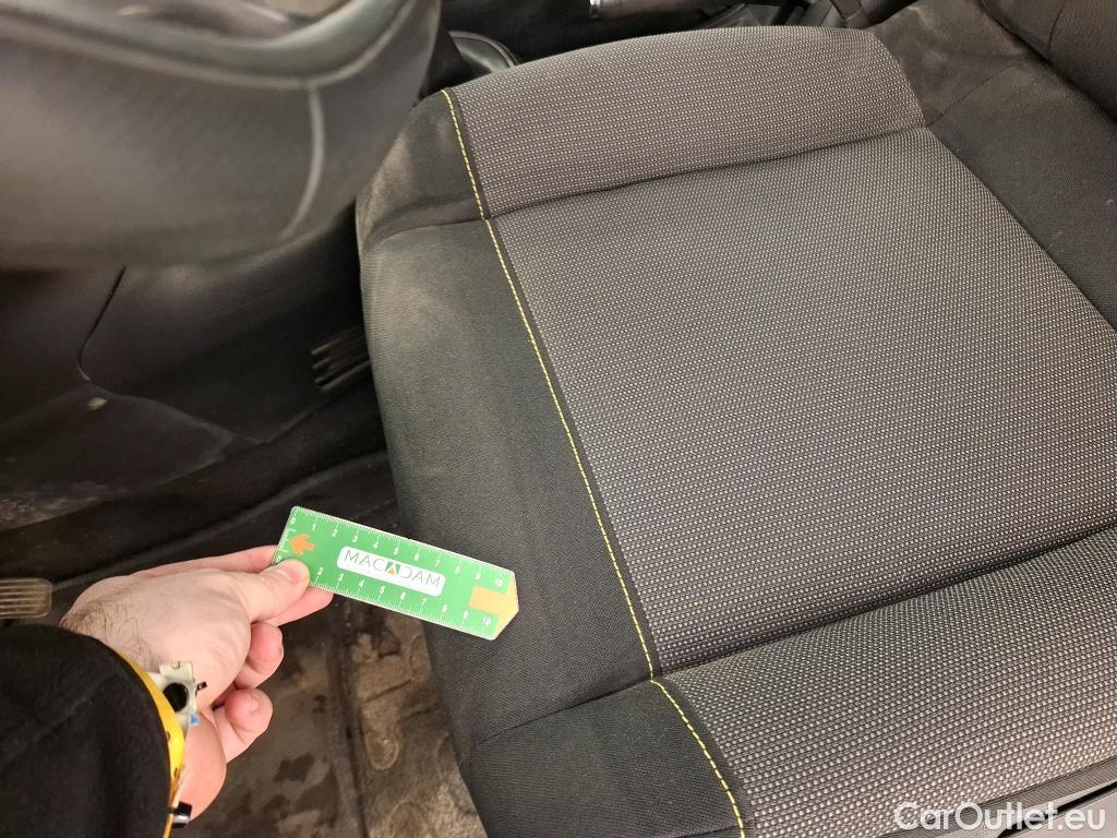  Citroen  C3 CITROEN  Société VU 5p Berline BlueHDi 100  BVM Feel #41