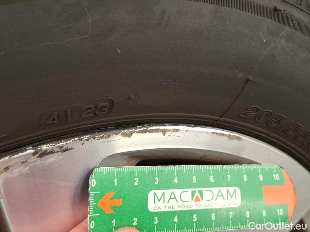  Volkswagen  Golf  VII Berline Confortline Business BMT 1.6 TDI 115CV BVA7 E6 #23