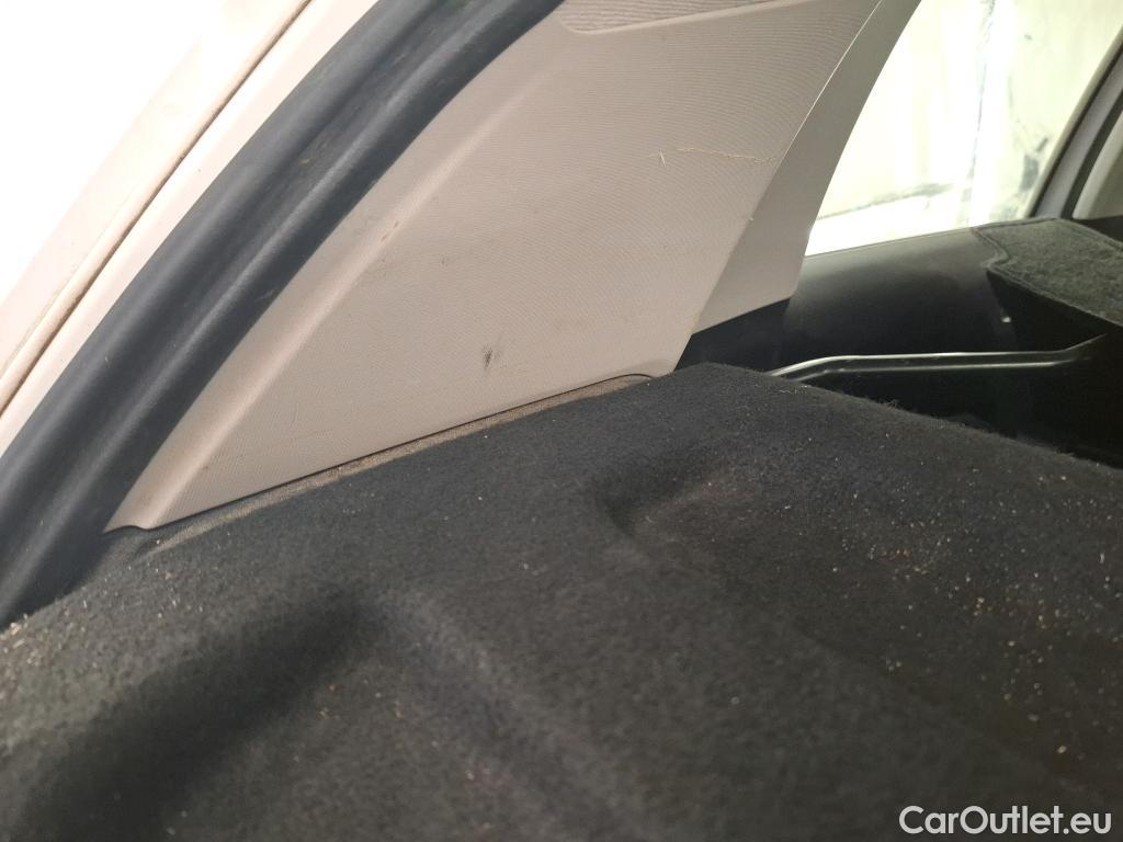  Citroen  C3 CITROEN  Société VU 5p Berline BlueHDi 100  BVM Feel #26