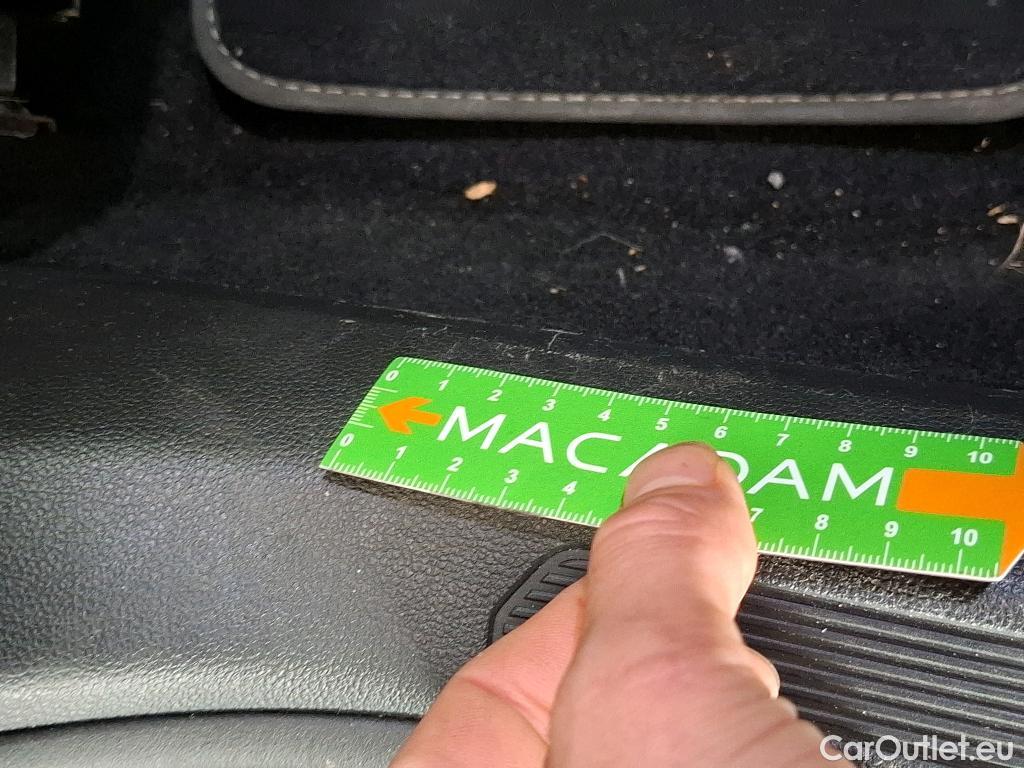  Volkswagen  Golf  VOLKSWAGEN SW / 2020 / 5P / Break 2.0 TDI SCR 150 DSG7 Life Business #14