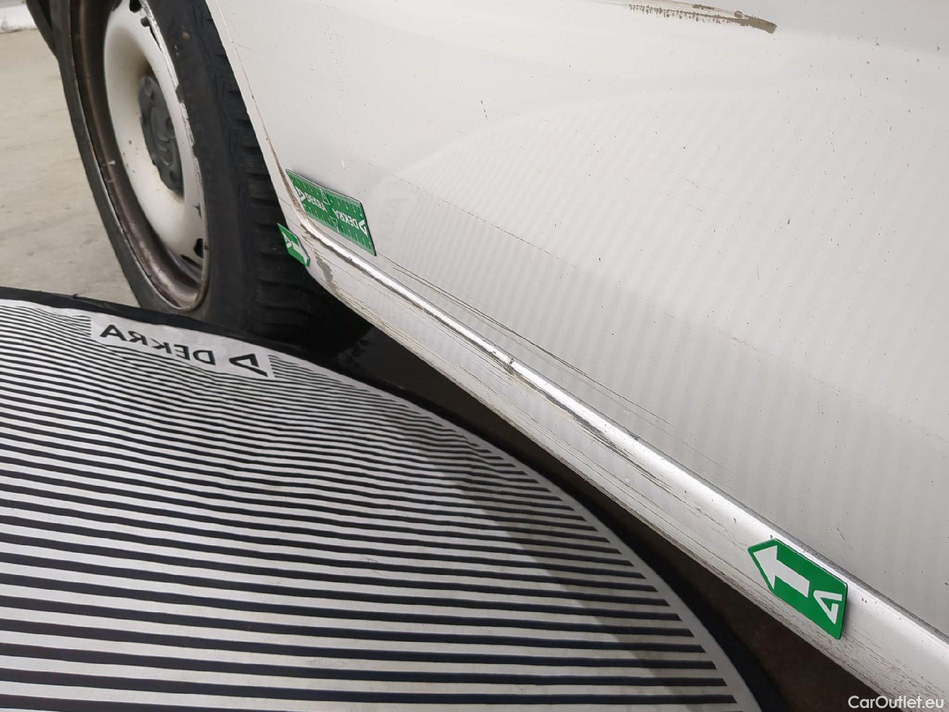  Citroen  Berlingo  Fourgon Club L1 (Court) 1.6 BlueHDi 100CV BVM5 E6 #19