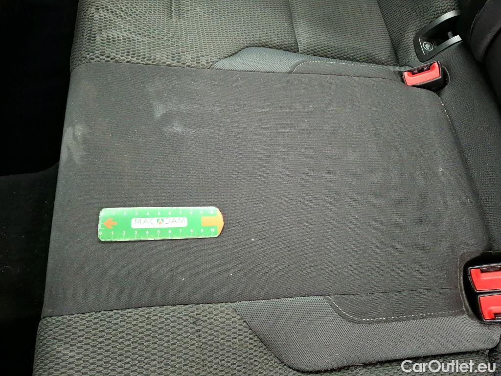  Volkswagen  Golf  VII Berline Confortline Business BMT 1.6 TDI 115CV BVA7 E6 #40