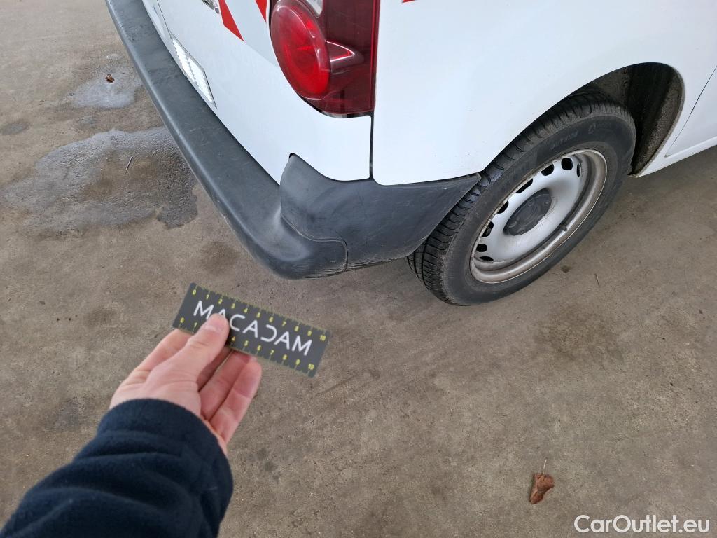  Citroen  Berlingo  Fourgon Club L1 (Court) 1.6 BlueHDi 100CV BVM5 E6 #49