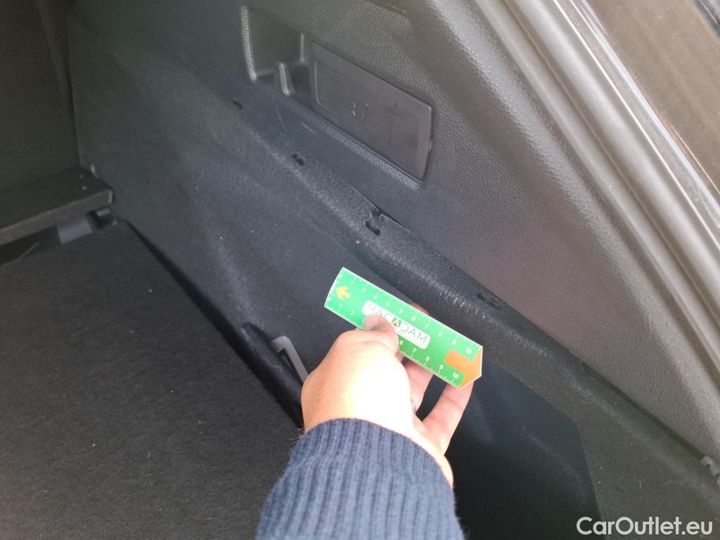  Toyota  Corolla TOYOTA  Touring Sports / 2018 / 5P / Break Hybride 122h Dynamic Business Stage Acad #11