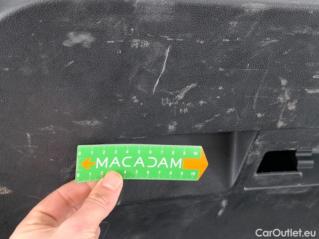  Volkswagen  Golf  VOLKSWAGEN SW / 2020 / 5P / Break 2.0 TDI SCR 150 DSG7 Life Business #25