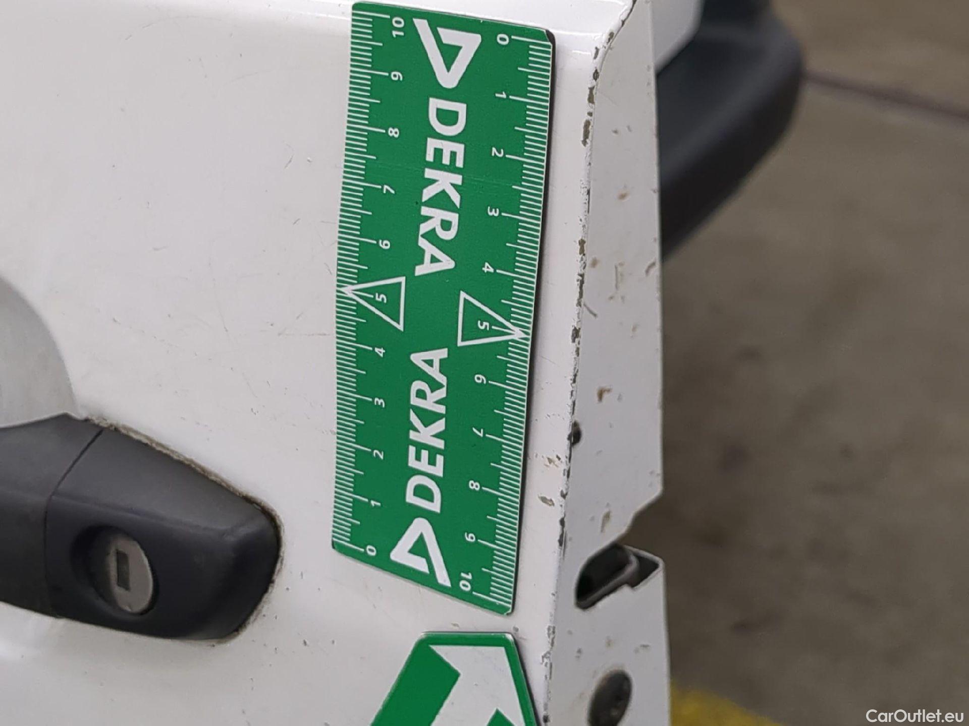  Citroen  Berlingo  Fourgon Club L1 (Court) 1.6 BlueHDi 100CV BVM5 E6 #47