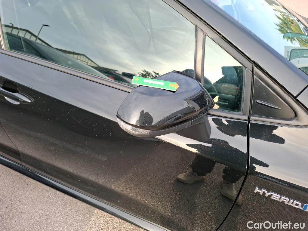  Toyota  Corolla TOYOTA  Touring Sports / 2018 / 5P / Break Hybride 122h Dynamic Business Stage Acad #16