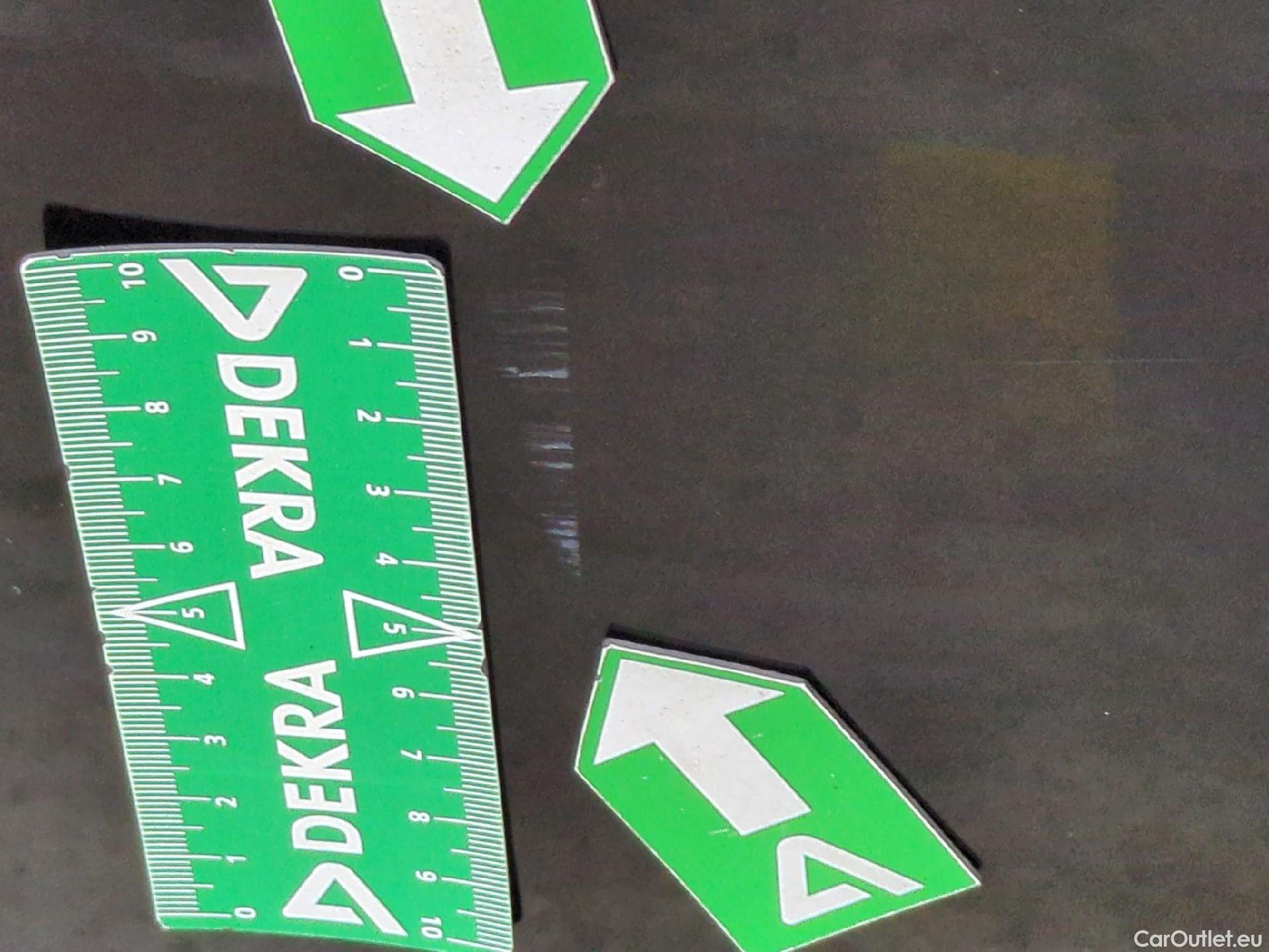  Volvo  XC 40 VOLVO XC40 / 2022 / 5P / SUV Recharge T5 262 DCT7 Plus #15