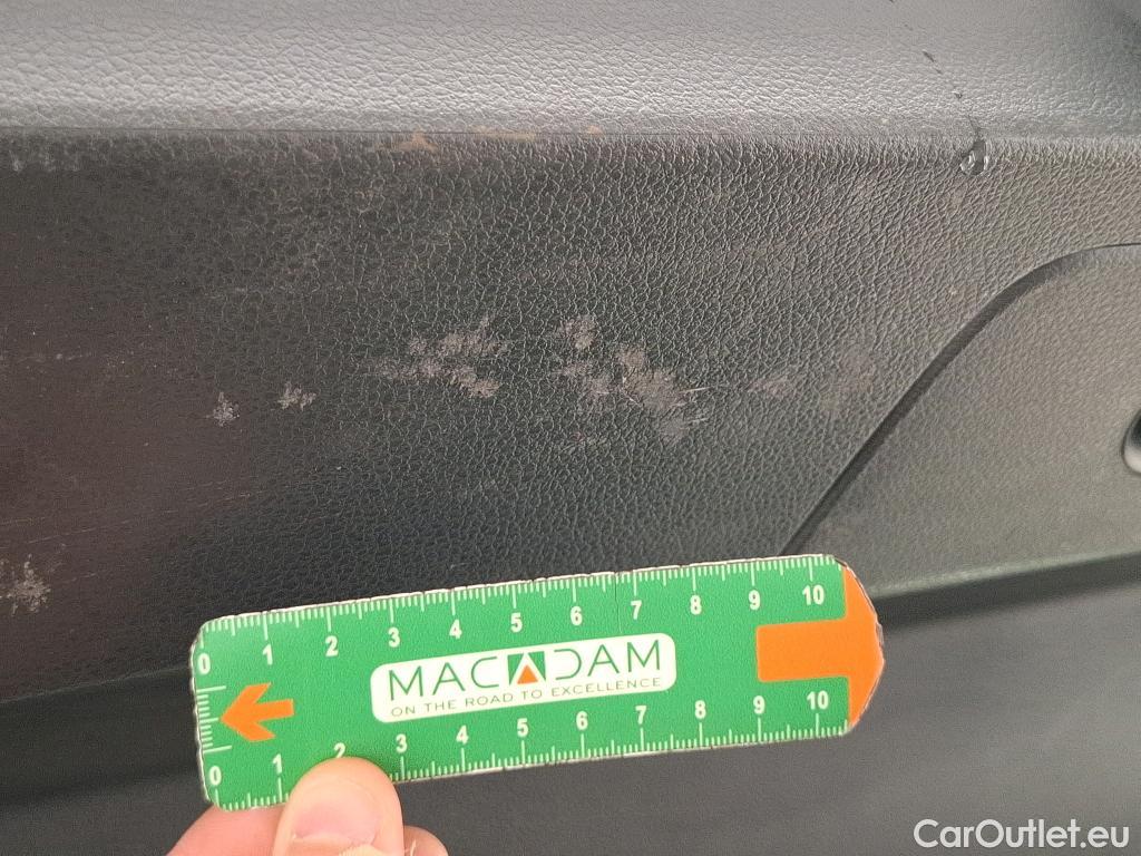  Volkswagen  Golf  VII Berline Confortline Business BMT 1.6 TDI 115CV BVA7 E6 #34