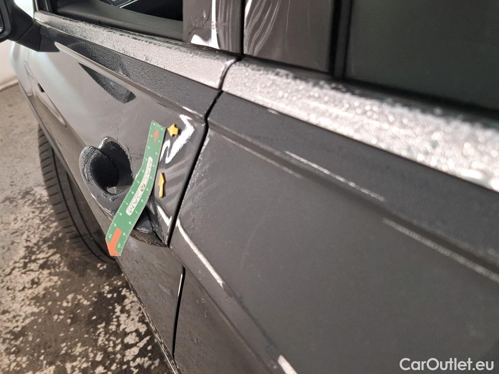  Volkswagen  Tiguan VOLKSWAGEN  / 2020 / 5P / SUV 2.0 TDI 150 DSG7 R-Line #4