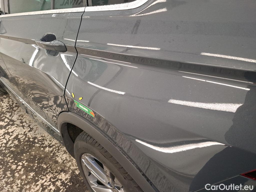  Volkswagen  Tiguan VOLKSWAGEN  / 2020 / 5P / SUV 2.0 TDI 150 DSG7 R-Line #5