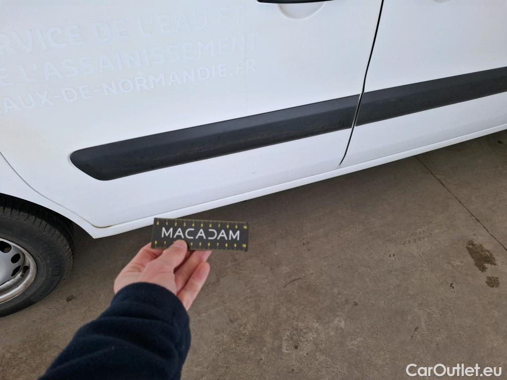  Citroen  Berlingo  Fourgon Club L1 (Court) 1.6 BlueHDi 100CV BVM5 E6 #37