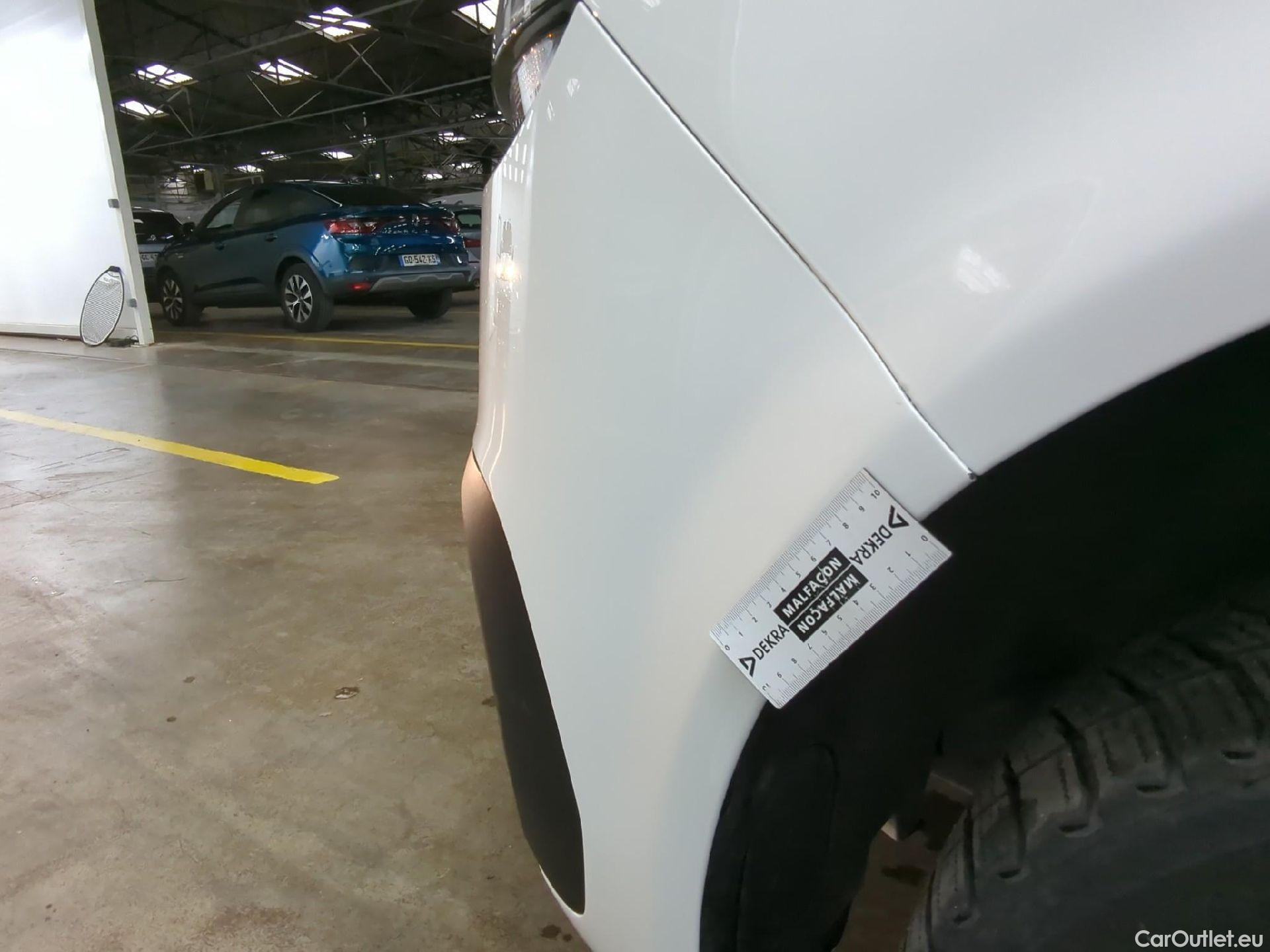  Volkswagen  Transporter VOLKSWAGEN  / 2019 / 4P / Fourgon tôlé 2.0 TDi 150 DSG7 L1H1 Business Line Plus #7