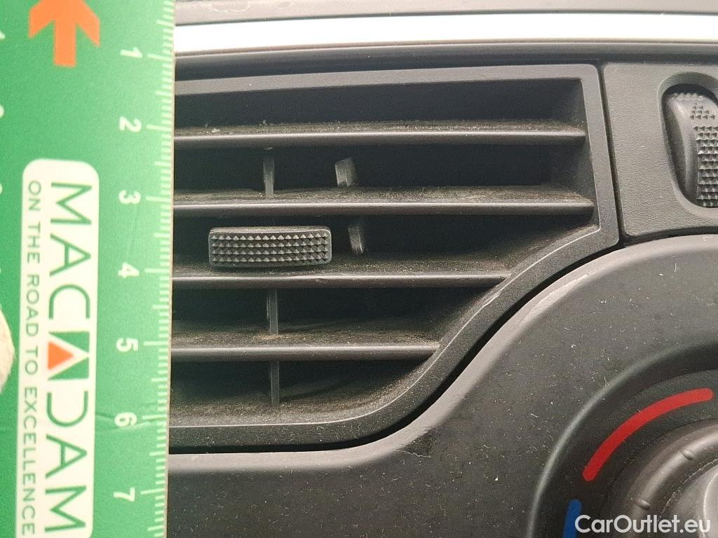  Renault  Kangoo  Express Extra (Série Spéciale) 1.5 dCi 75CV BVM5 E6 #33