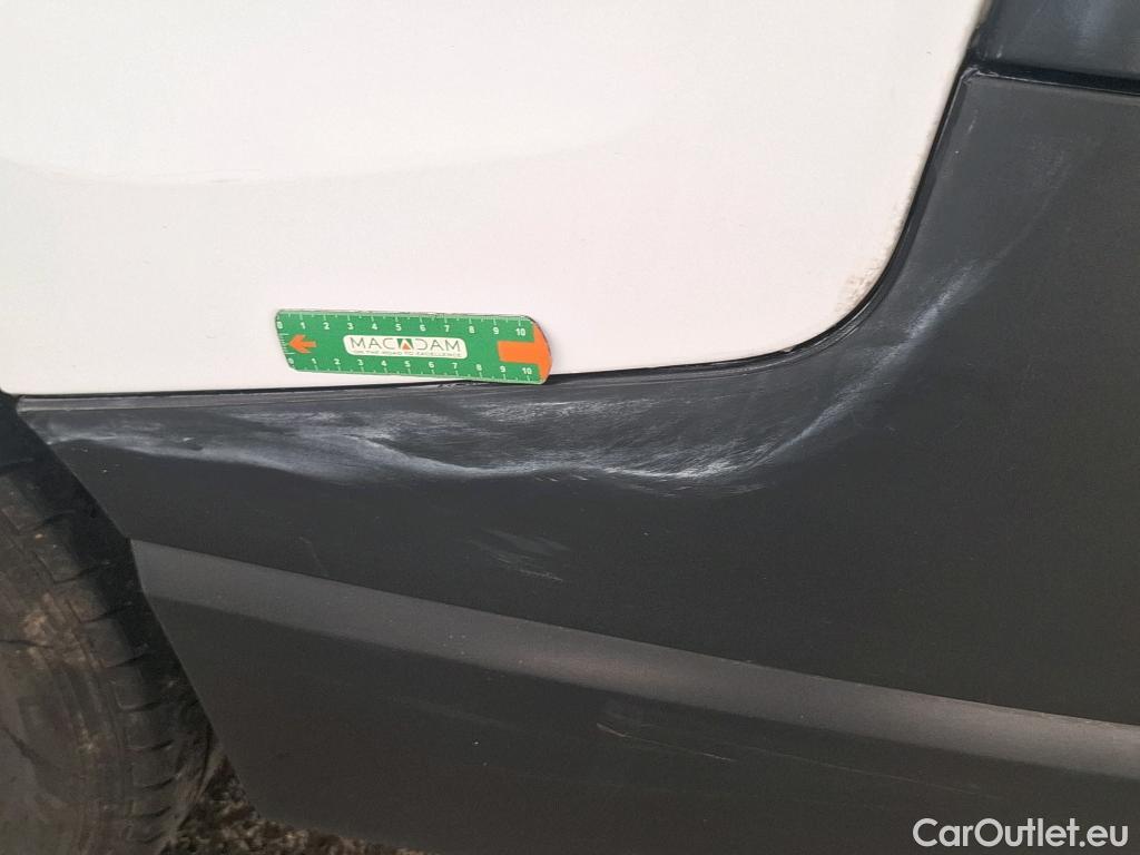  Renault  Trafic  Fourgon L2H1 3T Grand Confort 2.0 dCi 130CV BVM6 E6d #13