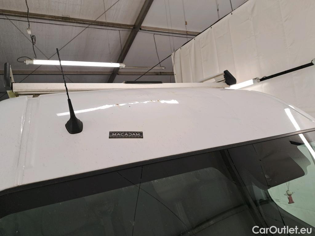  Renault  Master  III Fourgon L2H2 3 3 Grand Confort dCi 135CV BVM6 E6dT #11
