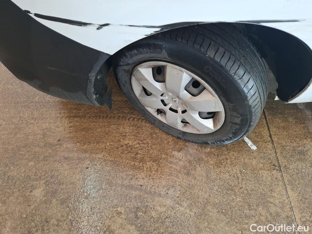  Renault  Kangoo  Express Maxi Extra (Série Spéciale) 1.5 dCi 90CV BVM5 E6 #31