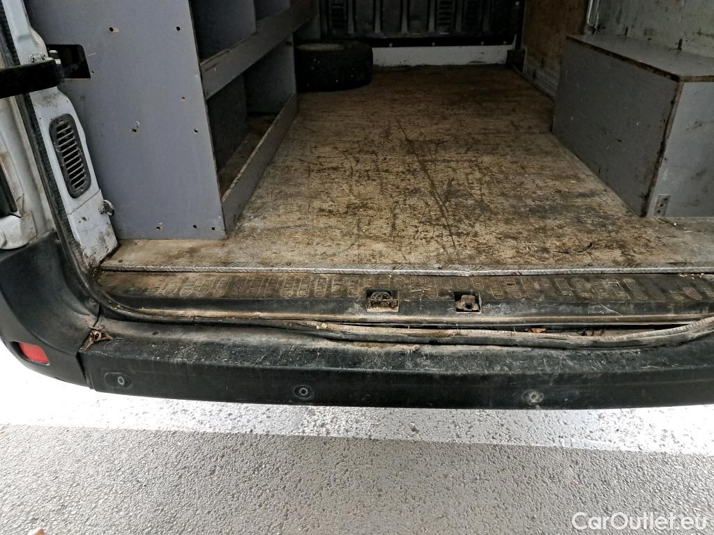  Renault  Master  III Fourgon L2H2 3 3 Grand Confort dCi 135CV BVM6 E6dT #25