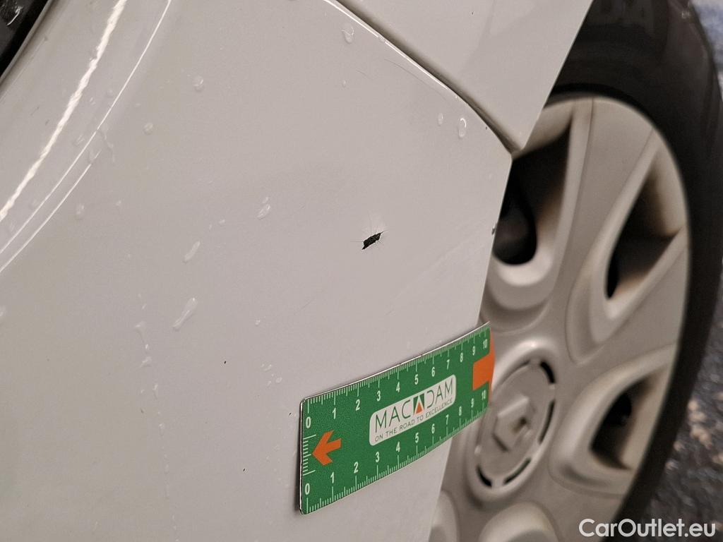  Renault  Clio  IV Air 1.5 dCi 75CV BVM5 E6 #17