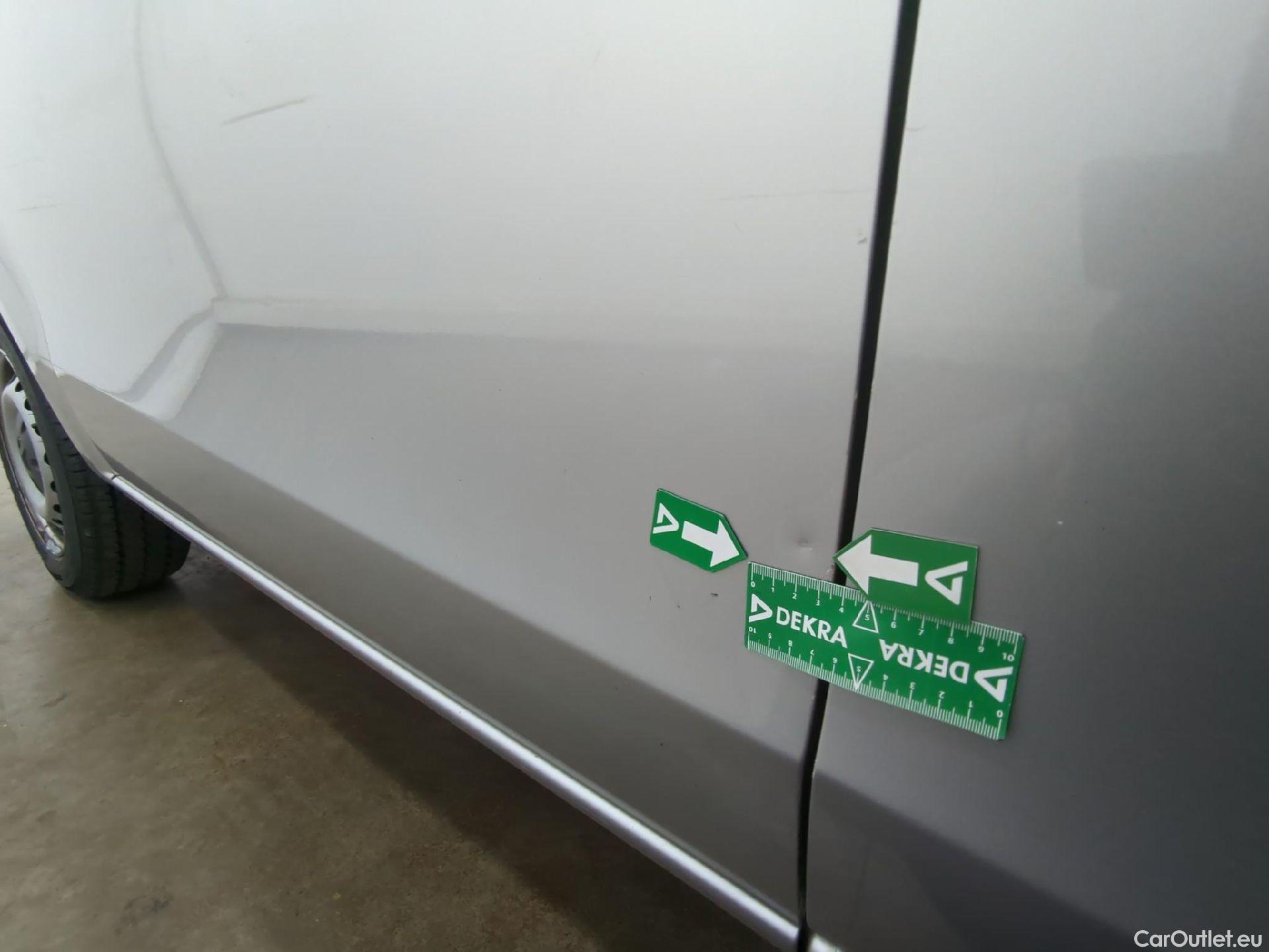  Mercedes  Vito MERCEDES-BENZ  Compact / 2020 / 4P / Fourgon tôlé 114 CDI Compact Pro traction #7