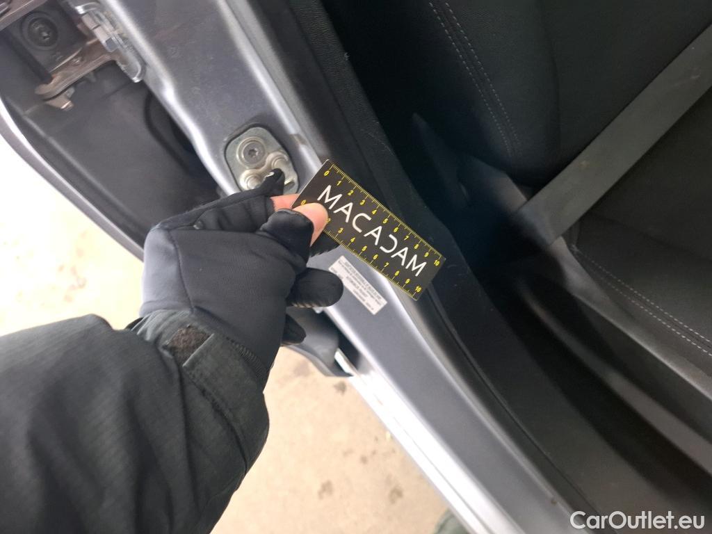  Peugeot  208  Affaire Premium Pack 1.5 HDi 100CV BVM5 E6dT #24