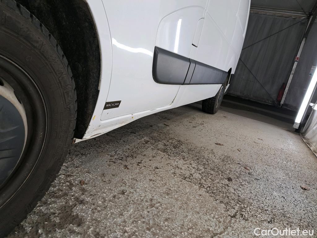  Renault  Master  III Fourgon L2H2 3 3 Grand Confort dCi 135CV BVM6 E6dT #14