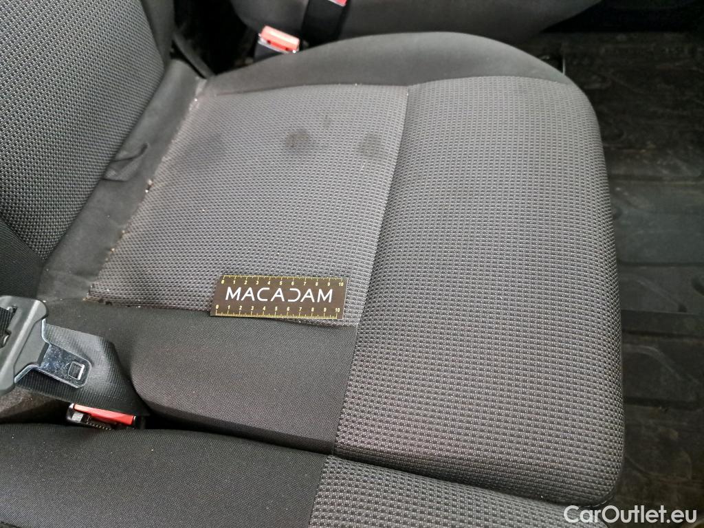  Renault  Master  III Fourgon L2H2 3 3 Grand Confort dCi 135CV BVM6 E6dT #37