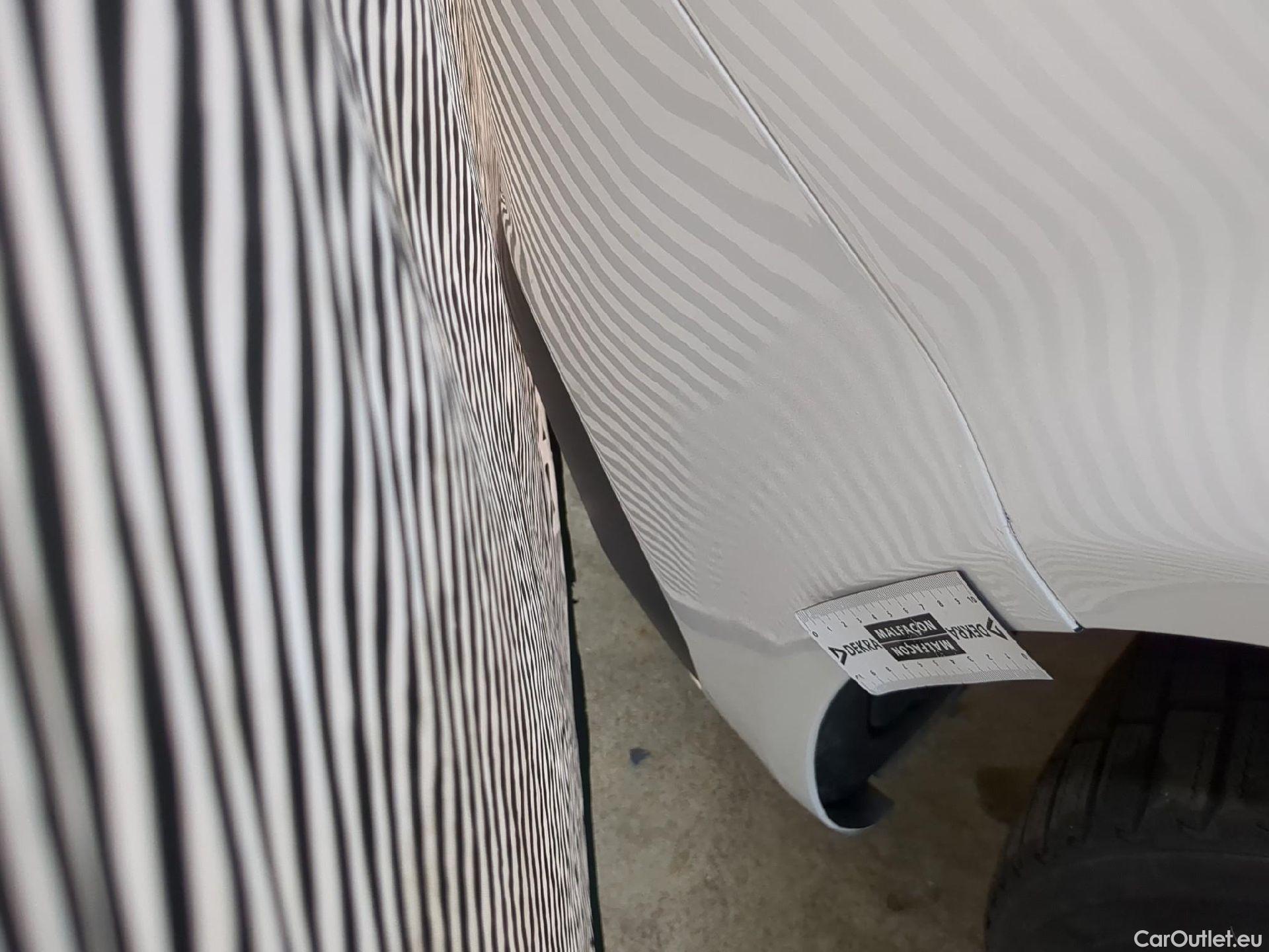  Volkswagen  Transporter VOLKSWAGEN  / 2019 / 4P / Fourgon tôlé 2.0 TDi 150 DSG7 L1H1 Business Line Plus #8