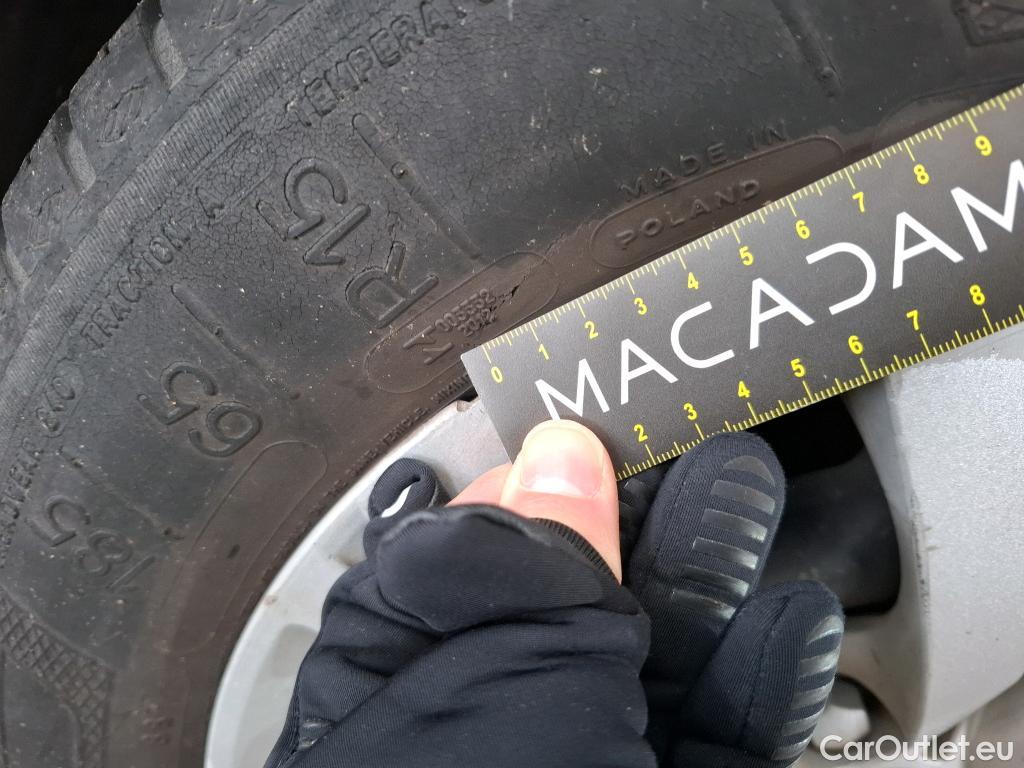  Peugeot  208  Affaire Premium Pack 1.5 HDi 100CV BVM5 E6dT #15