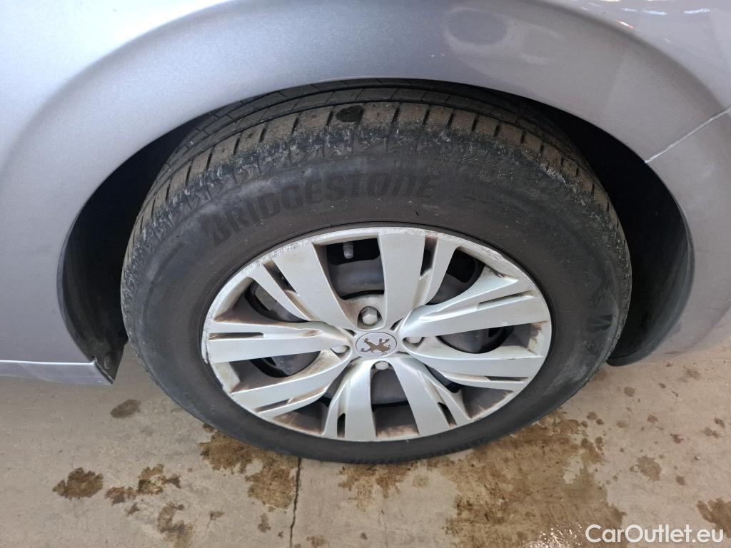  Peugeot  208  Affaire Premium Pack 1.5 HDi 100CV BVM5 E6dT #17