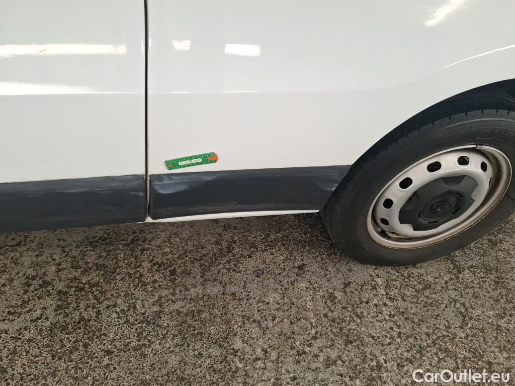  Renault  Trafic  Fourgon L2H1 3T Grand Confort 2.0 dCi 130CV BVM6 E6d #26