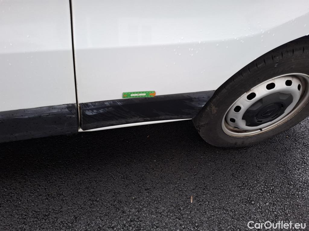  Renault  Trafic  Fourgon L2H1 3T Grand Confort 2.0 dCi 130CV BVM6 E6d #29