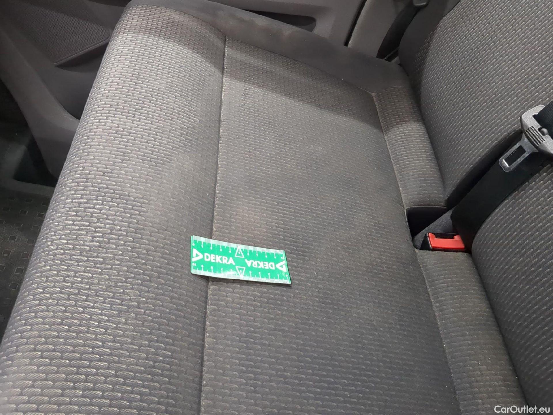  Volkswagen  Transporter VOLKSWAGEN  / 2019 / 4P / Fourgon tôlé 2.0 TDi 150 DSG7 L1H1 Business Line Plus #2