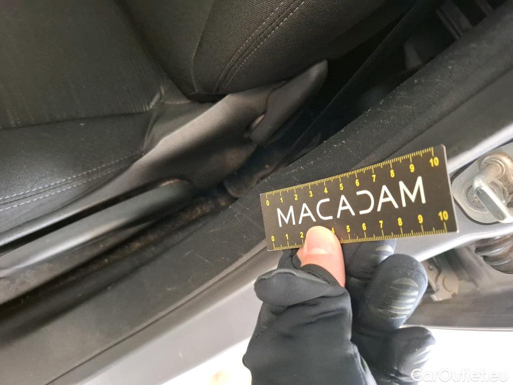  Peugeot  208  Affaire Premium Pack 1.5 HDi 100CV BVM5 E6dT #23