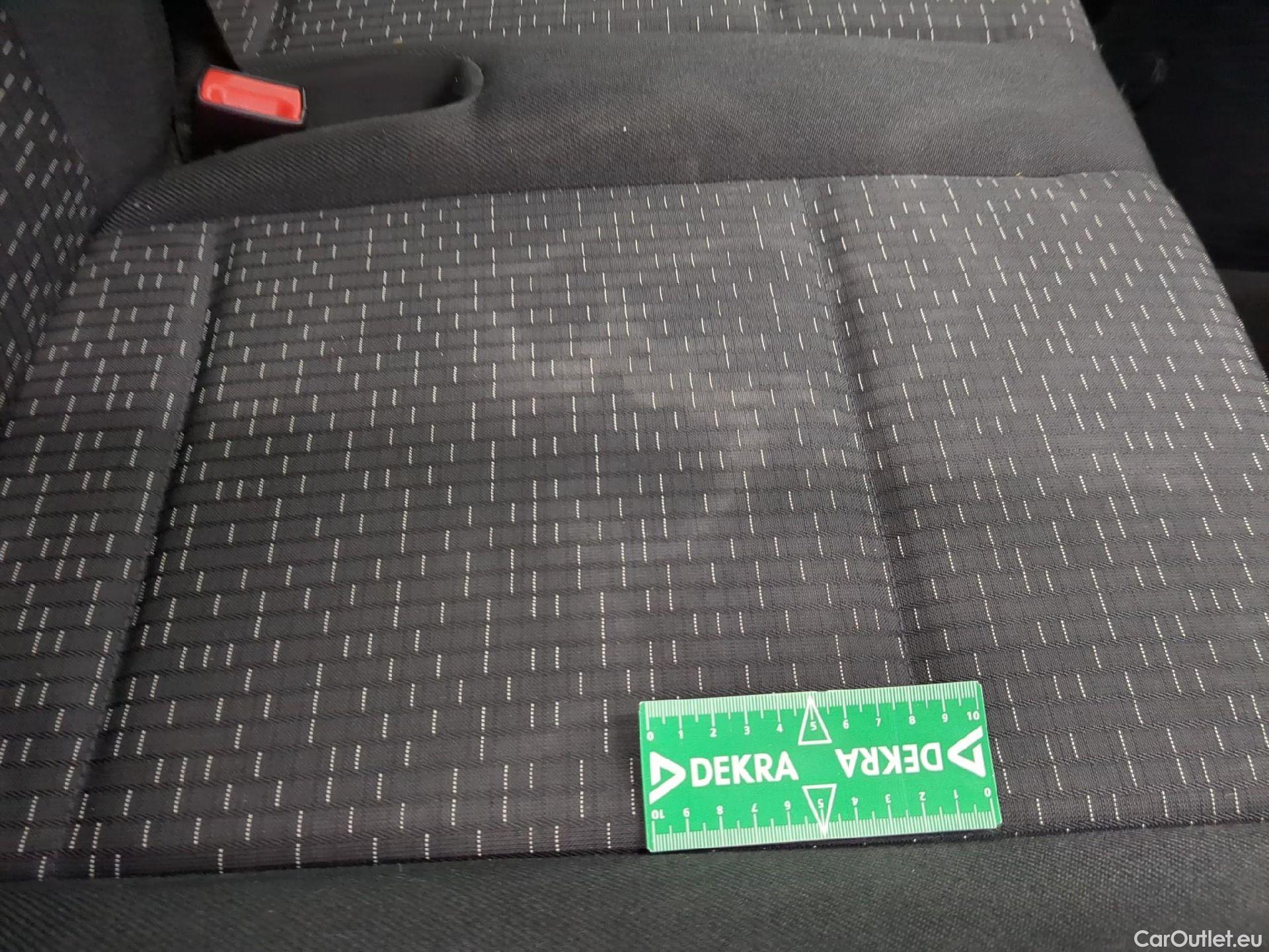  Mercedes  Vito MERCEDES-BENZ  Compact / 2020 / 4P / Fourgon tôlé 114 CDI Compact Pro traction #6