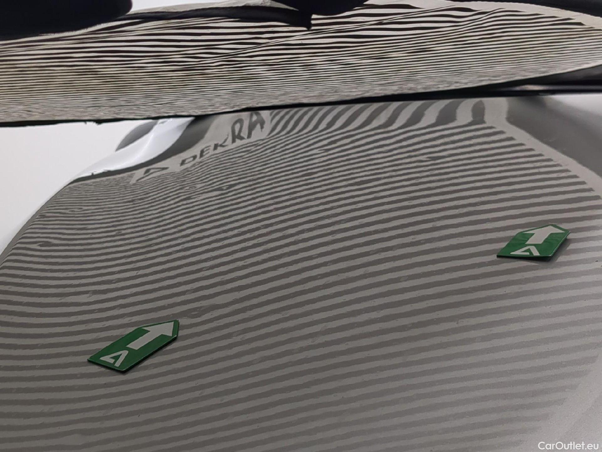  Mercedes  Vito MERCEDES-BENZ  Compact / 2020 / 4P / Fourgon tôlé 114 CDI Compact Pro traction #17