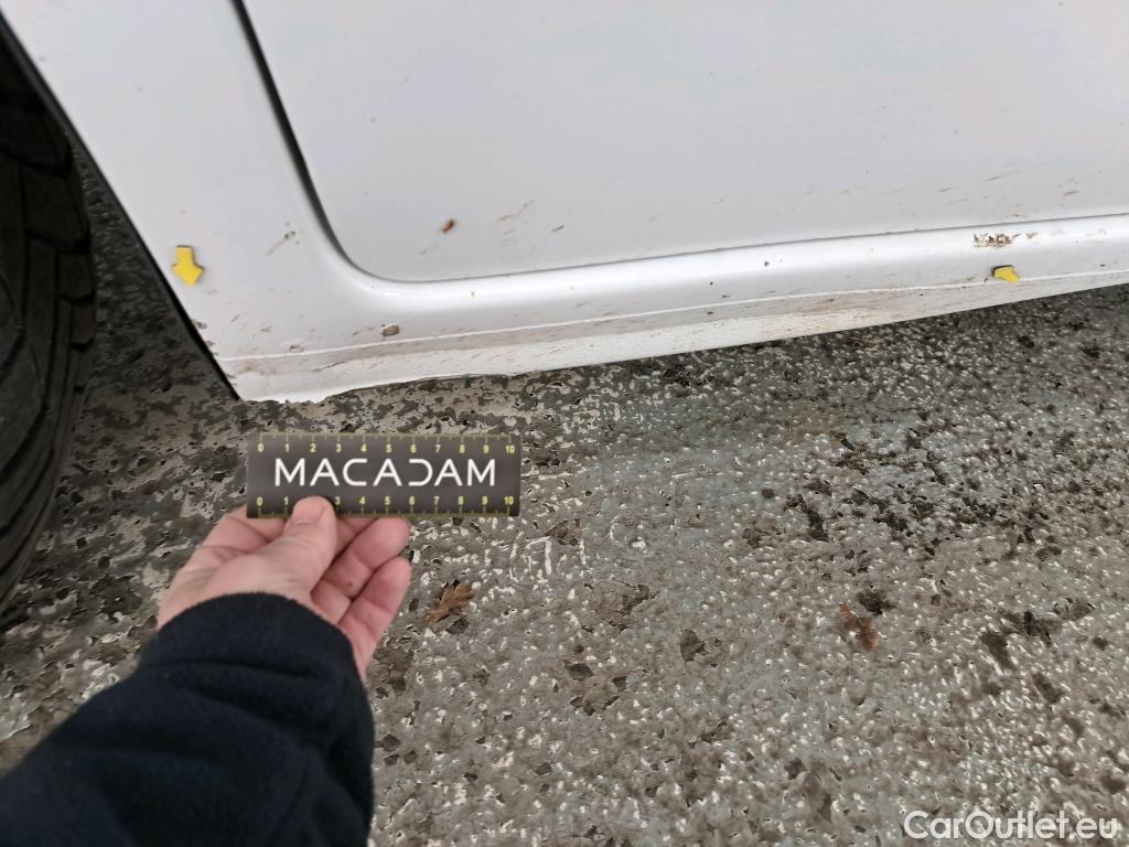  Renault  Master  III Fourgon L2H2 3 3 Grand Confort dCi 135CV BVM6 E6dT #12